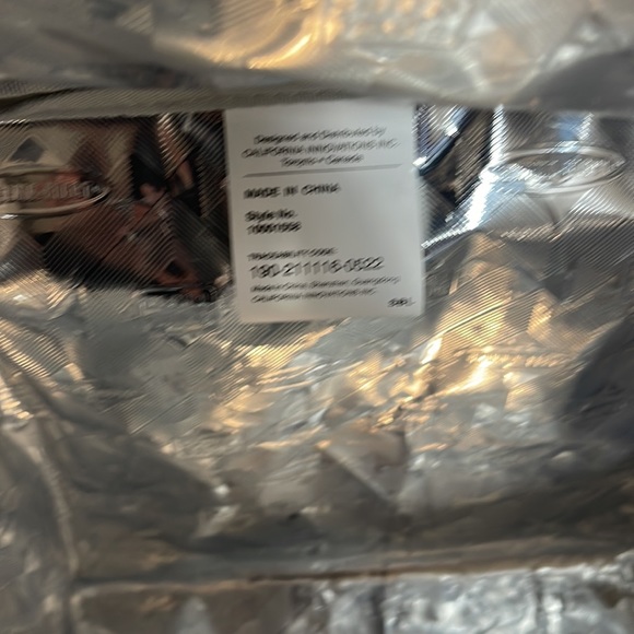 Arctic zone lunch bag with lock and lock storage with ice packs - Picture 12 of 14